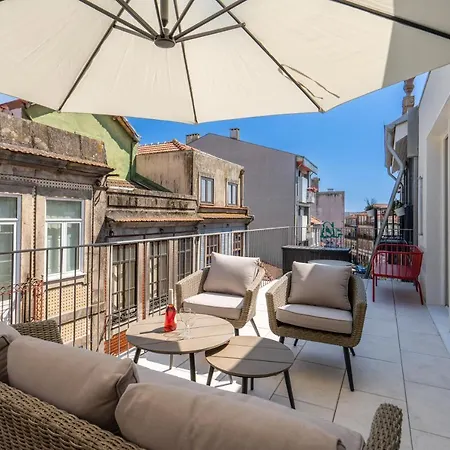 Host Wise - Luxurious Private Flats - Balcony * Porto