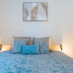 Host Wise - Luxurious Private Flats - Balcony * Πόρτο