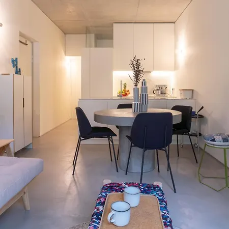 Host Wise - Luxurious Private Flats - Balcony 公寓 *