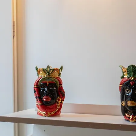 Apartmán Host Wise - Luxurious Private Flats - Balcony