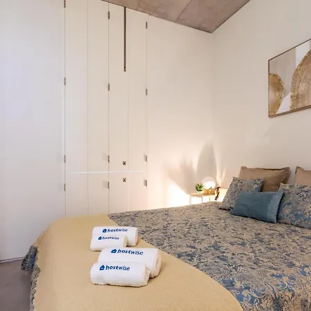 Apartmán Host Wise - Luxurious Private Flats - Balcony