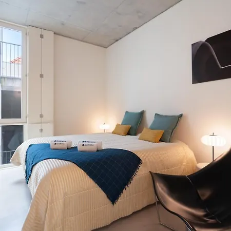 Host Wise - Luxurious Private Flats - Balcony * Porto