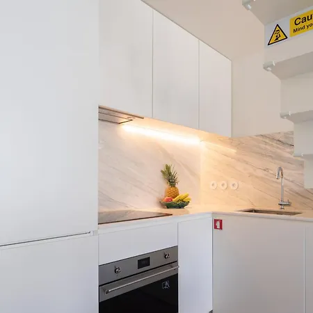 Host Wise - Luxurious Private Flats - Balcony 公寓 *