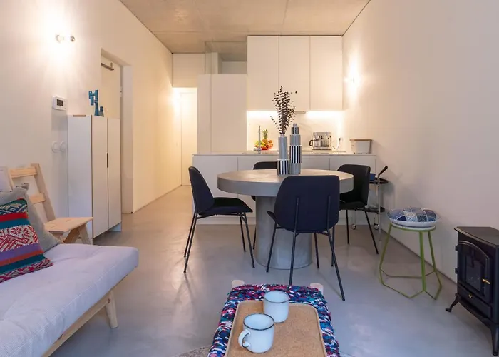 Host Wise - Luxurious Private Flats - Balcony Apartamento *