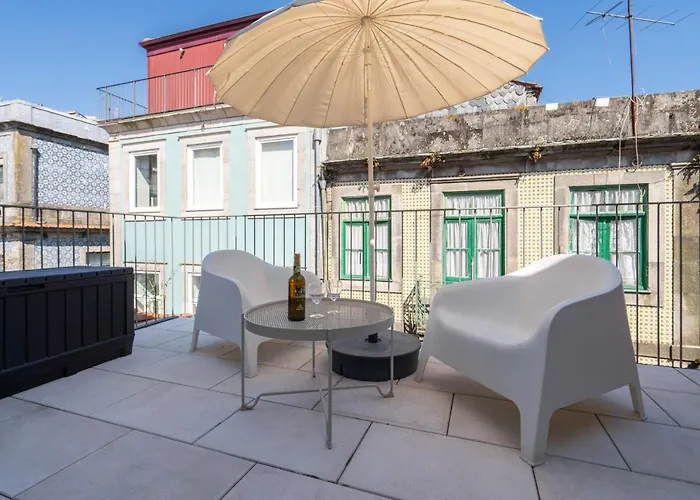 Host Wise - Luxurious Private Flats - Balcony Porto
