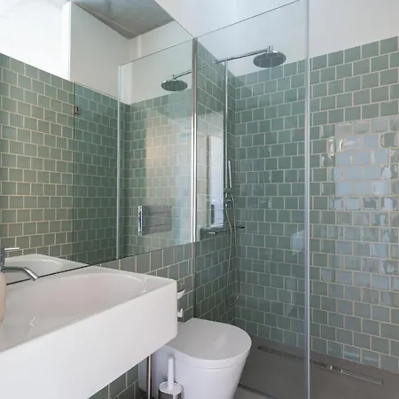 Apartamento Host Wise - Luxurious Private Flats - Balcony *