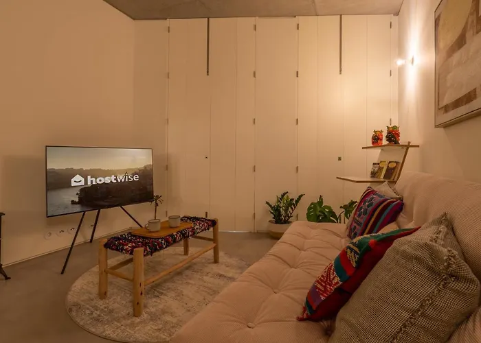 Host Wise - Luxurious Private Flats - Balcony شقة *