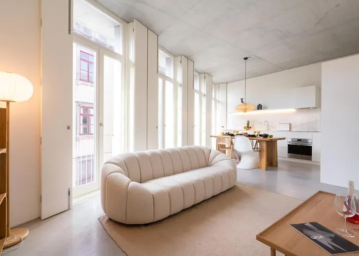 Host Wise - Luxurious Private Flats - Balcony بورتو