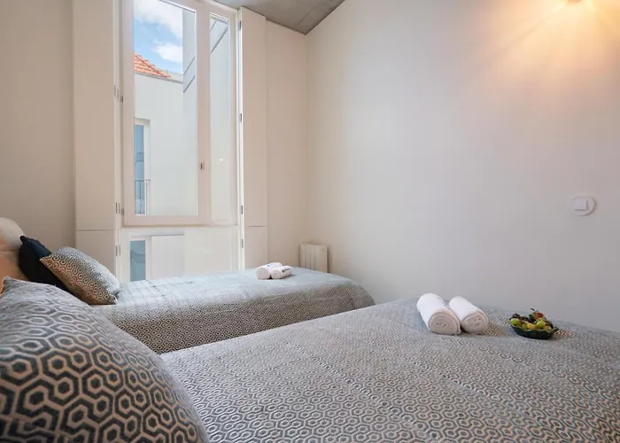 Host Wise - Luxurious Private Flats - Balcony بورتو