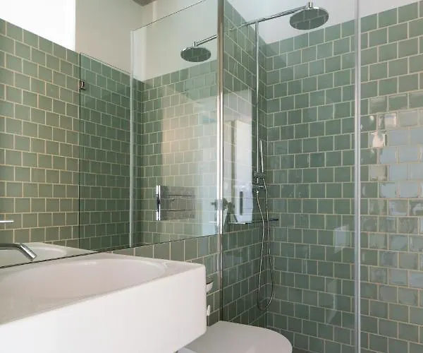 Host Wise - Luxurious Private Flats - Balcony شقة *