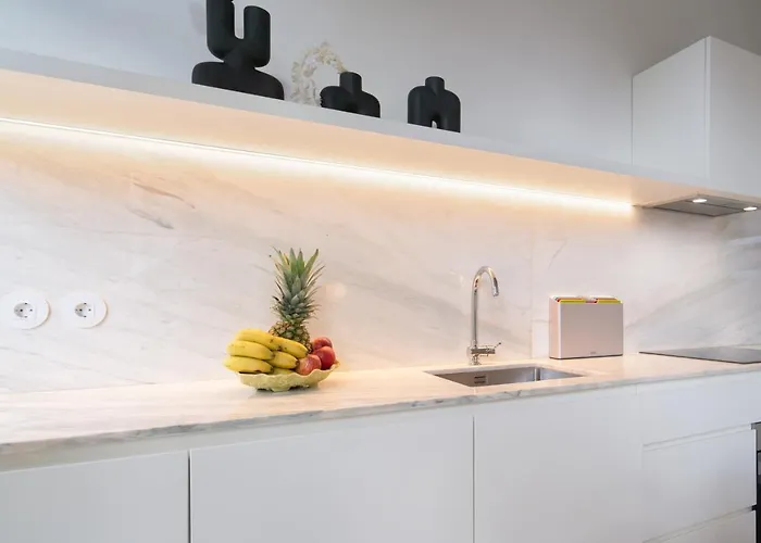 Host Wise - Luxurious Private Flats - Balcony شقة بورتو