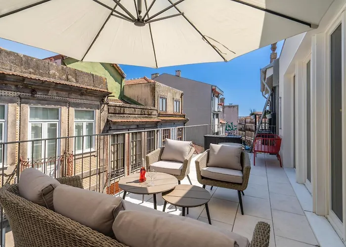 Host Wise - Luxurious Private Flats - Balcony * بورتو