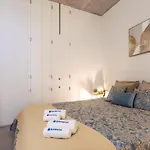 Apartment Host Wise - Luxurious Private Flats - Balcony