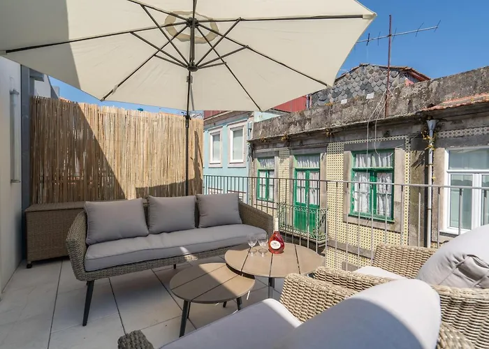 Host Wise - Luxurious Private Flats - Balcony Apartmán